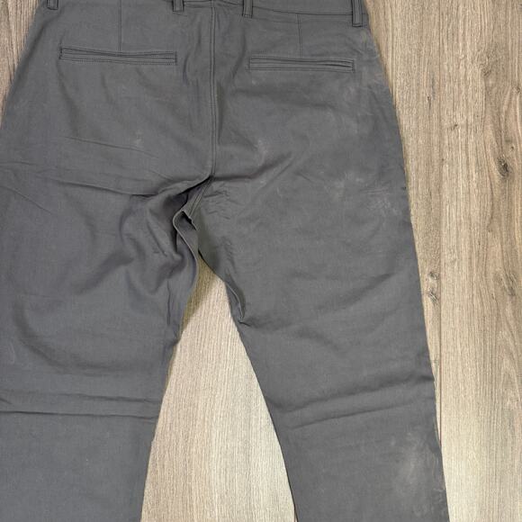 J.Crew 484 Slim Tech Pants Mens 31x32 Gray Stretch Performance Tapered Leg Chino - Picture 5 of 9